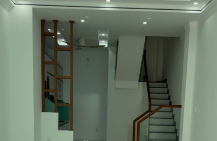 NHÀ 4 TẦNG MỚI XÂY, mặt tiền thục, GẦN VÕ VĂN KIỆT, DTsd 160m2, NHỈNH 6ty
